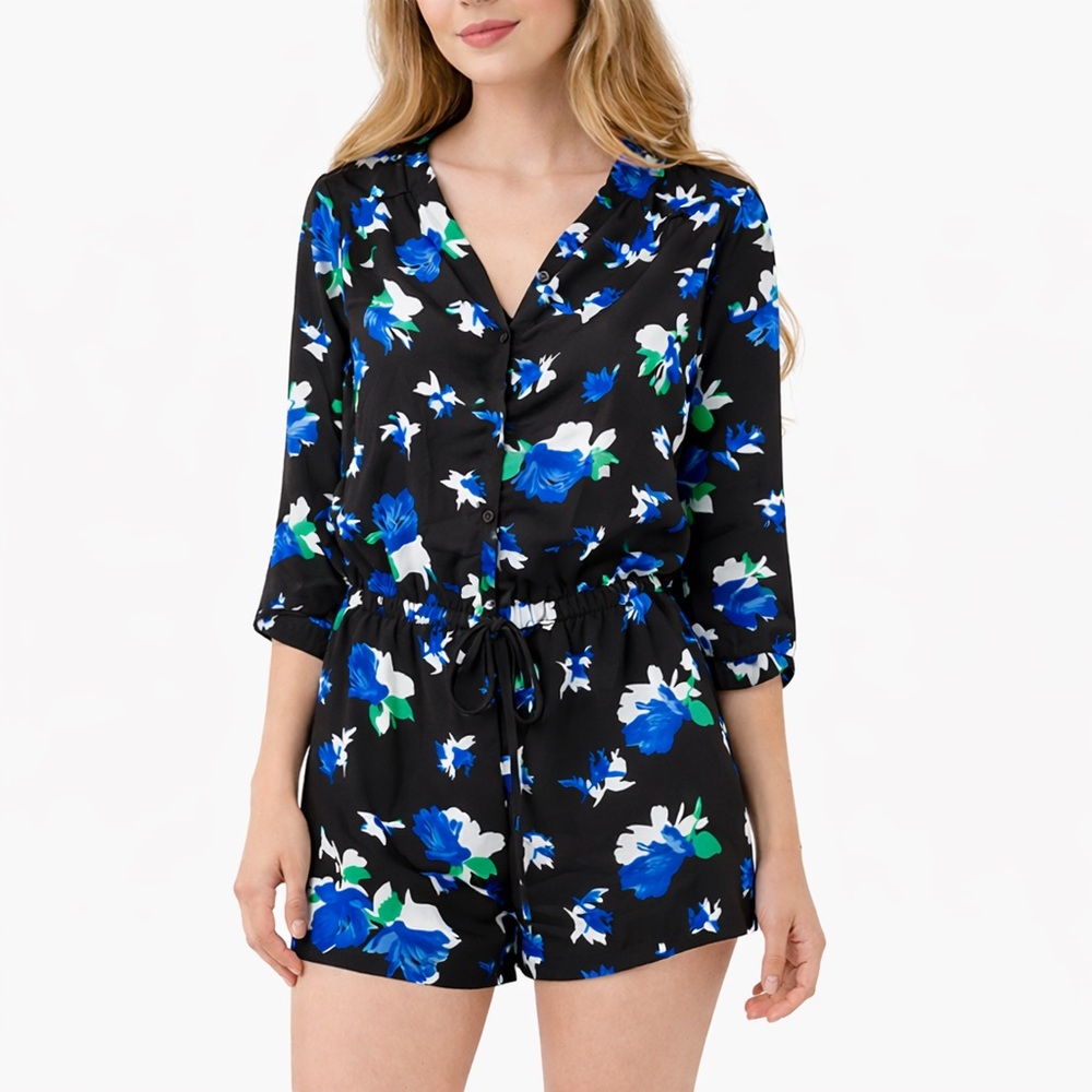 Lila rose floral 3/4 sleeve black romper size 4